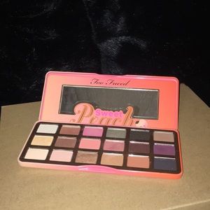 Too Faced Sweet Peach Palette